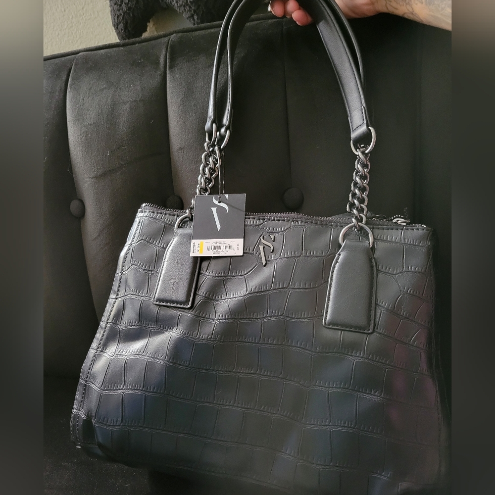 Simply Vera bag NWT Black gunmetal chain